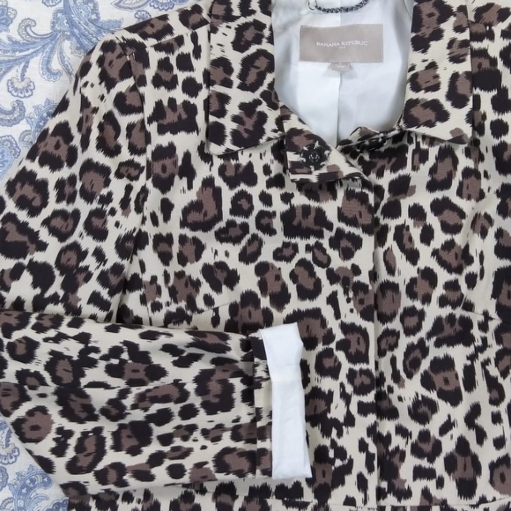 Banana Republic Leopard Print Raincoat, sz S - Picture 5 of 6